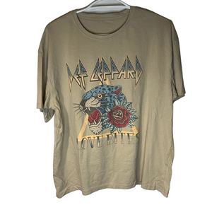Def Leppard Tan Love Bites Graphic Tee Women's Large